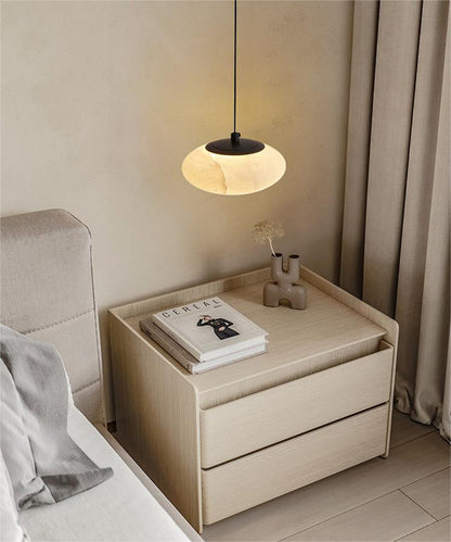 Minimal Marble Disc Pendant Light – Modern Sculptural Lamp