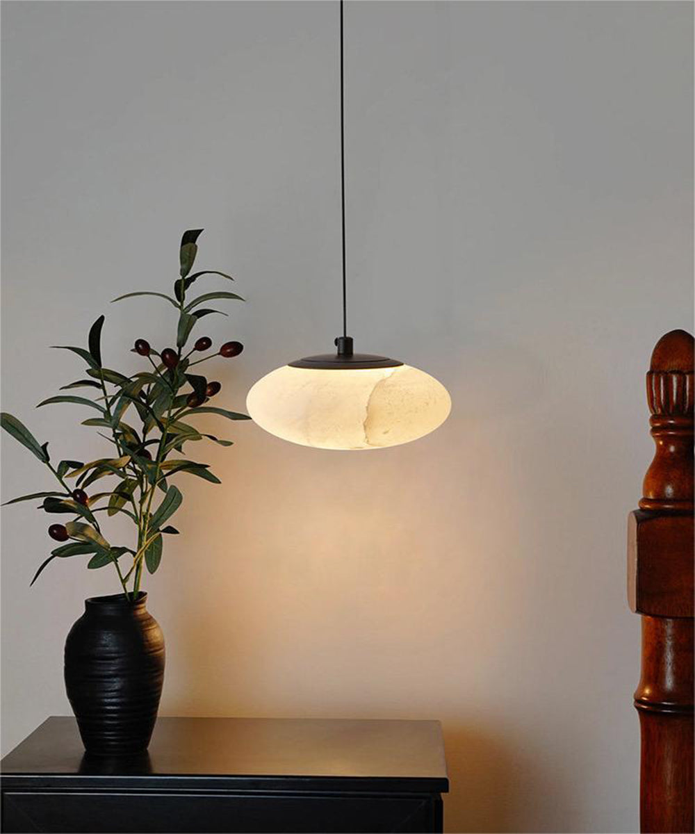 Minimal Marble Disc Pendant Light – Modern Sculptural Lamp